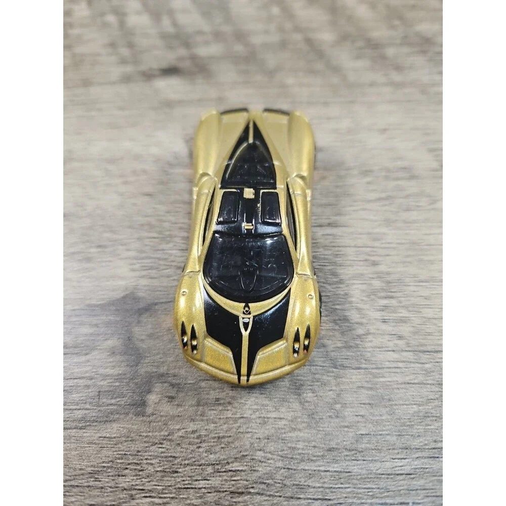 Hot Wheels Pagani Huayra Diecast 1/64 Mattel Loose Toy Car